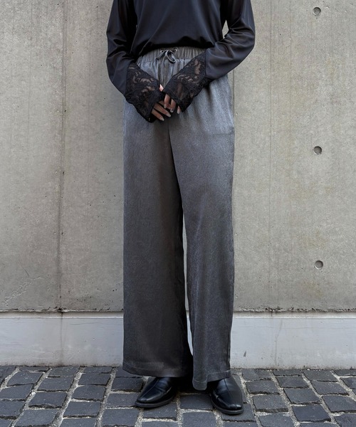 &g'aime（アンジェム）の「【&ｇ'aime 】サテンパンツ　Satin Pants（スラックス・レディース・ブラック/グレイッシュベージュ/グレー・FREE）」の14枚目の写真