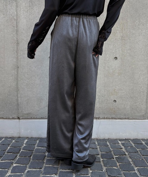 &g'aime（アンジェム）の「【&ｇ'aime 】サテンパンツ　Satin Pants（スラックス・レディース・ブラック/グレイッシュベージュ/グレー・FREE）」の18枚目の写真