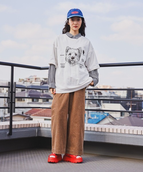 niko and...（ニコアンド）の「ドローイングBIGDOG Tシャツ（Tシャツ/カットソー・レディース・サックスブルー/チャコール/グレー/オフホワイト・LARGE/MEDIUM）」の5枚目の写真