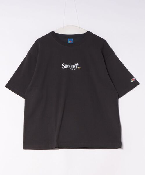 FRUIT OF THE LOOM(フルーツオブザルーム)の「FTL x PEANUTS16/-OE 天竺 Tシャツ1 / ピーナッツ コラボ 半袖Tシャツ / Snoopy 刺繍 ロゴ(Tシャツ/カットソー・メンズ・チャコールグレー/アイボリー・S/M/L)」の2枚目の写真