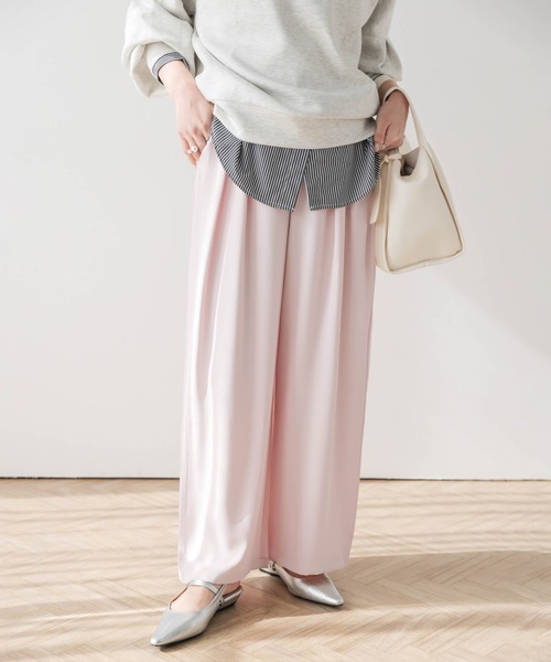 AMELY(エミリー)の「タックワイドパンツ(その他パンツ・レディース・グレイッシュベージュ/ライトベージュ/ベビーピンク/アイボリー/ブラック・L/M)」の5枚目の写真