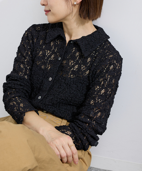 IENA(イエナ)の「《追加》Flowerストレッチレース ポロシャツ(Tシャツ/カットソー・レディース・ブラック/ホワイト・FREE)」の1枚目の写真