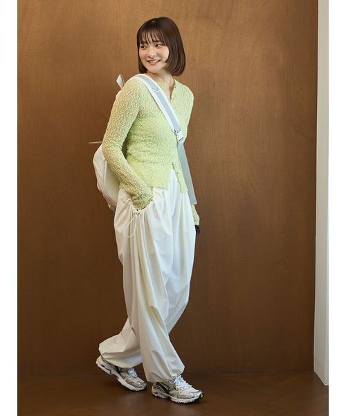 emmi（エミ）の「eco ボリュームパラシュートパンツ/撥水/UVカット/接触冷感（その他パンツ・レディース・ブラウン/オフホワイト/ブラック・1/0）」の11枚目の写真