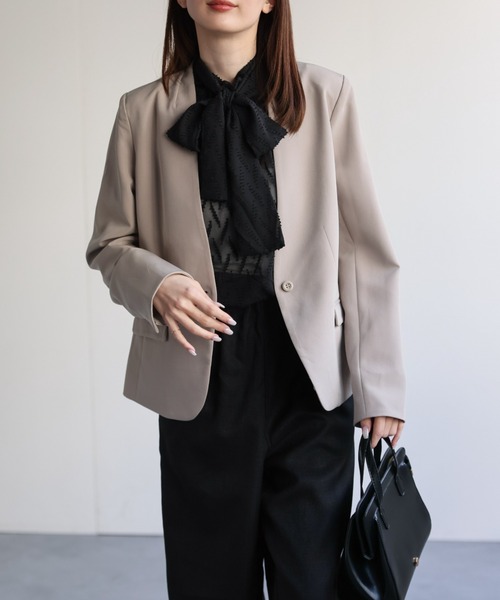 sakishimatokyo（サキシマトーキョー）の「【3サイズ展開】シングルブレスト ノーカラージャケット（ノーカラージャケット・レディース・ネイビー/ライトベージュ/ブラック・SMALL/LARGE/MEDIUM）」の22枚目の写真