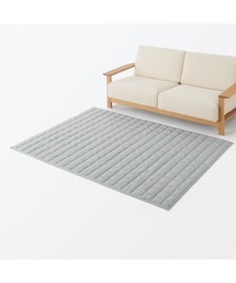 無印良品（ムジルシリョウヒン）の「ひんやり綿　キルティングラグ　１４０×１９５ｃｍ（ラグ/マット）」