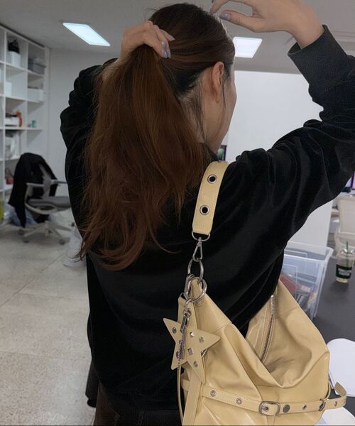 YEOMIMの「slouchy bag (metal)(ショルダーバッグ・レディース・その他・FREE)」の22枚目の写真