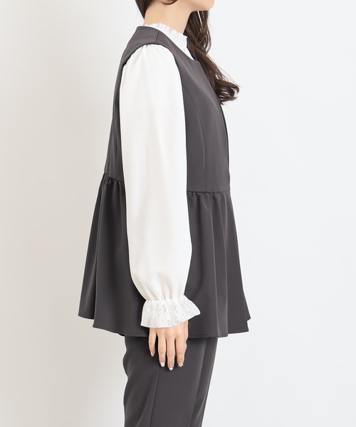 TRUDEA（トルディア）の「ノーカラー　ジレ　ジャケット（ノーカラージャケット・レディース・ブラック/チャコールグレー/ネイビー・MEDIUM/LARGE）」の16枚目の写真