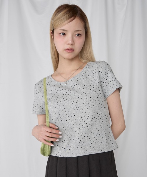 Unblend（アンブレンド）の「【Unblend】Uネック コンパクトアソート半袖Tシャツ（Tシャツ/カットソー・レディース・レッド/杢グレー/ネイビー/チャコール/アイボリー/ブラック・FREE）」の4枚目の写真