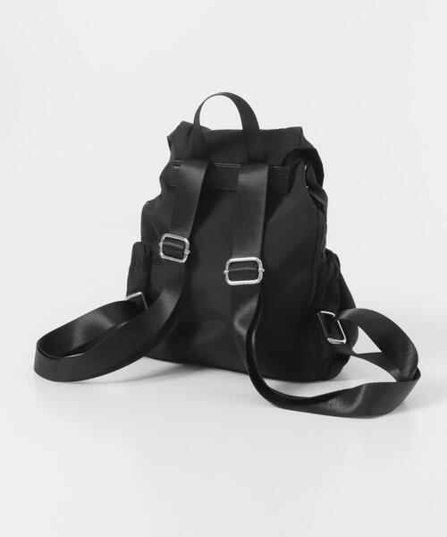 SENSE OF PLACE by URBAN RESEARCH（センスオブプレイスバイアーバンリサーチ）の「撥水マルチポケットナイロンリュック（バックパック/リュック・レディース・ブラック/ベージュ・ONE）」の9枚目の写真