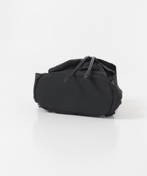 SENSE OF PLACE by URBAN RESEARCH（センスオブプレイスバイアーバンリサーチ）の「撥水マルチポケットナイロンリュック（バックパック/リュック・レディース・ブラック/ベージュ・ONE）」の10枚目の写真