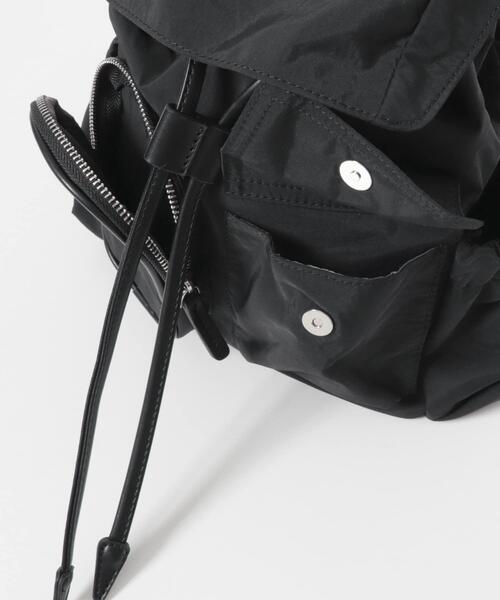 SENSE OF PLACE by URBAN RESEARCH（センスオブプレイスバイアーバンリサーチ）の「撥水マルチポケットナイロンリュック（バックパック/リュック・レディース・ブラック/ベージュ・ONE）」の11枚目の写真