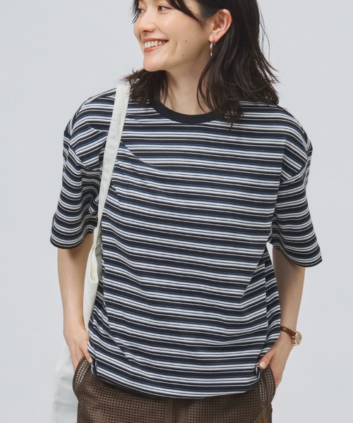 adidas(アディダス)の「アディダス adidas スタジアム クローム オーバーサイズフィット マルチストライプ 半袖Tシャツ(Tシャツ/カットソー・レディース・オフホワイト/ブラック/ベージュ・M/L)」の1枚目の写真