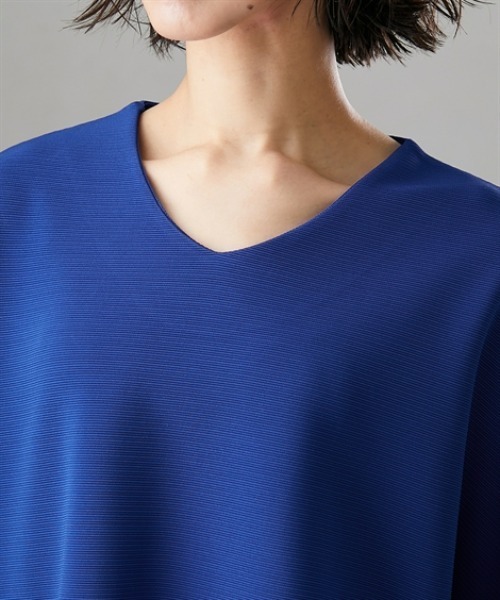 Soiunique（スワユニーク）の「Vネックゆったりサイズ7分袖トップス ［Soiunique］（Tシャツ/カットソー・レディース・ブルー/オフホワイト/ブラック・L～LL/M～Ｌ）」の19枚目の写真
