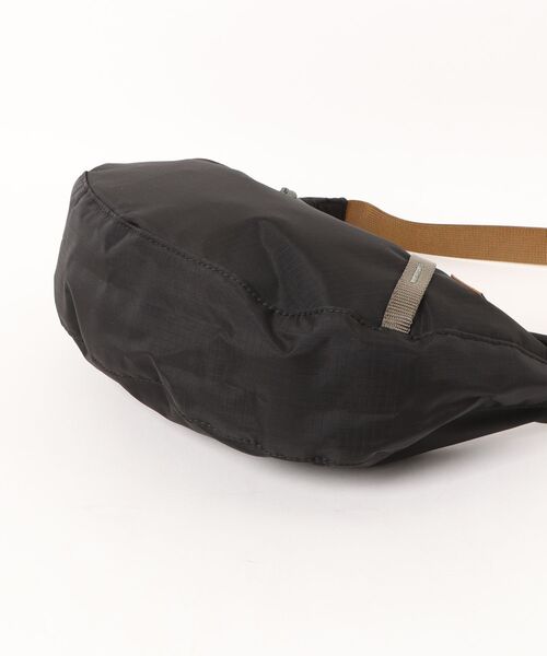 TOPO DESIGNS(トポデザインズ)の「500mlペットボトル収納可能【TOPO DESIGNS】MOONLIGHT CROSSBODY BAG(ショルダーバッグ・レディース・ブラック系その他/ブラック・ONE SIZE)」の5枚目の写真