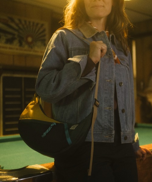 TOPO DESIGNS(トポデザインズ)の「500mlペットボトル収納可能【TOPO DESIGNS】MOONLIGHT CROSSBODY BAG(ショルダーバッグ・レディース・ブラック系その他/ブラック・ONE SIZE)」の16枚目の写真