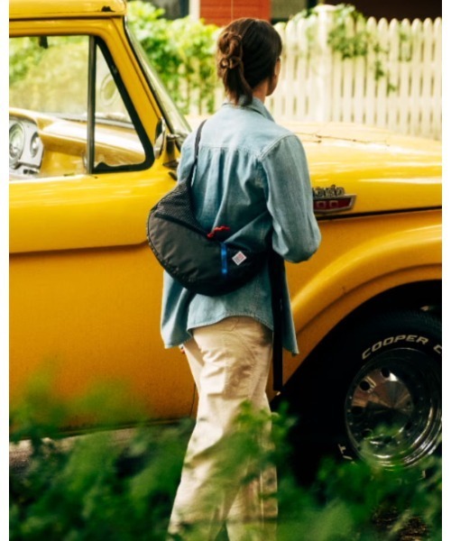 TOPO DESIGNS(トポデザインズ)の「500mlペットボトル収納可能【TOPO DESIGNS】MOONLIGHT CROSSBODY BAG(ショルダーバッグ・レディース・ブラック系その他/ブラック・ONE SIZE)」の10枚目の写真