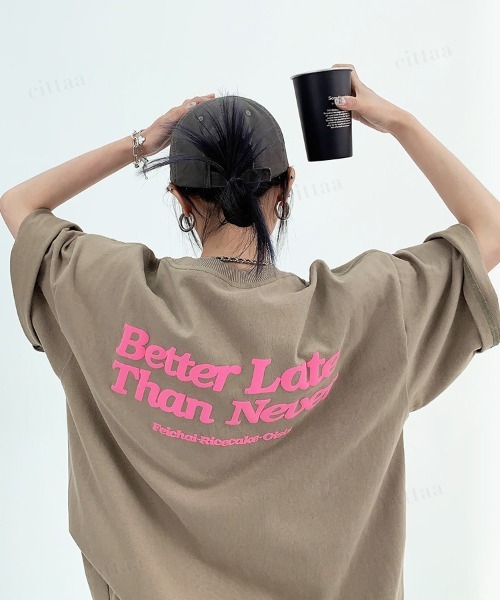Dalfwin(ダールフィン)の「韓国ファッション Better発泡ロゴバックプリント半袖Tシャツ(Tシャツ/カットソー・レディース・ブラック/ブラウン・FREE)」の11枚目の写真