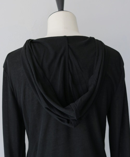 cheriella(シェリエラ)の「【cheriella】シアーフードヘンリーネックトップス SHEER HOOD HENLEY TOP(Tシャツ/カットソー・レディース・ブラック/グレー/ホワイト・FREE)」の22枚目の写真