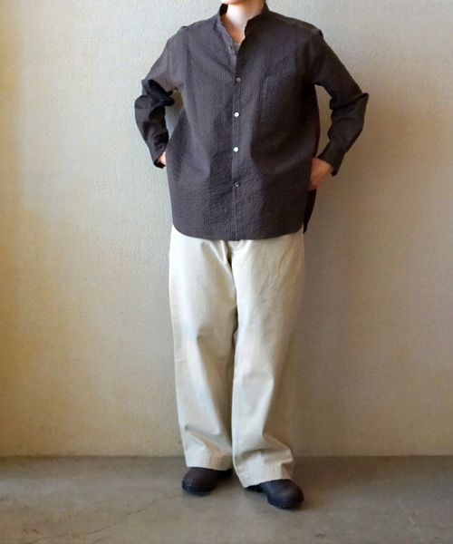 JOURNAL STANDARD LUXE(ジャーナルスタンダード ラックス)の「サッカー スタンドカラーシャツ(シャツ/ブラウス・レディース・アイボリー/ブラウン/ネイビー・FREE)」の18枚目の写真