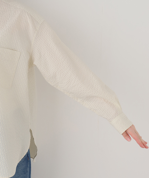 JOURNAL STANDARD LUXE(ジャーナルスタンダード ラックス)の「サッカー スタンドカラーシャツ(シャツ/ブラウス・レディース・アイボリー/ブラウン/ネイビー・FREE)」の12枚目の写真