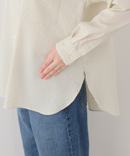 JOURNAL STANDARD LUXE(ジャーナルスタンダード ラックス)の「サッカー スタンドカラーシャツ(シャツ/ブラウス・レディース・アイボリー/ブラウン/ネイビー・FREE)」の11枚目の写真