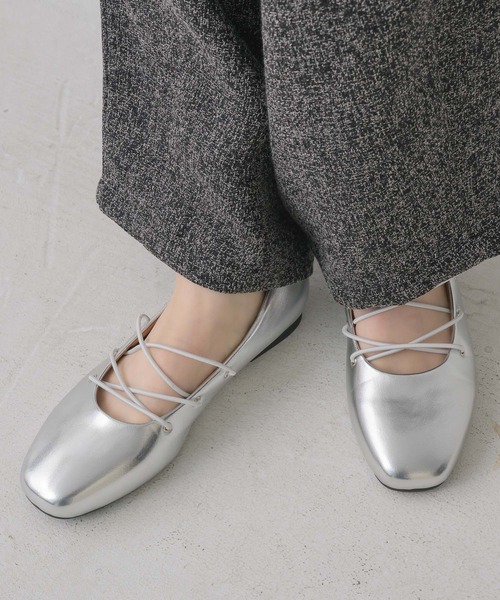 RETRO GIRL(レトロガール)の「バレエパンプス(パンプス・レディース・ブラック/ゴールド/シルバー・LARGE/MEDIUM)」の1枚目の写真