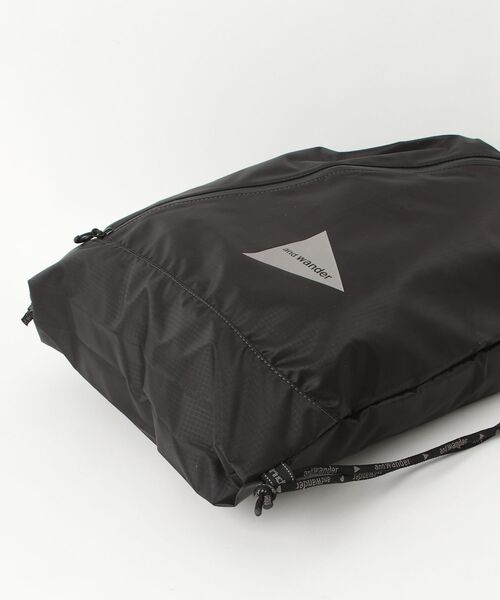 BEAVER（ビーバー）の「ｃｒｉｓｐｙ　ｒｉｐ　ｄｒａｗｓｔｒｕｎｇ　ｂａｇ（トートバッグ・メンズ・ブラック・F）」の4枚目の写真