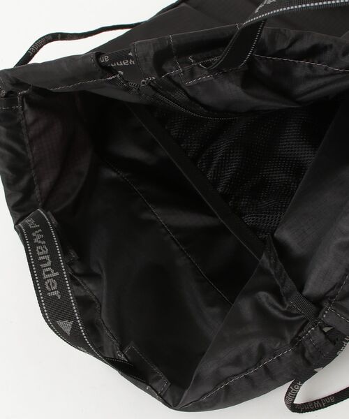 BEAVER（ビーバー）の「ｃｒｉｓｐｙ　ｒｉｐ　ｄｒａｗｓｔｒｕｎｇ　ｂａｇ（トートバッグ・メンズ・ブラック・F）」の3枚目の写真