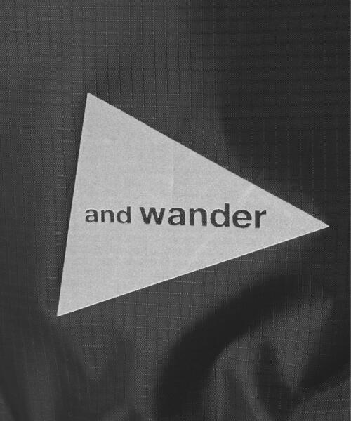 and wander（アンドワンダー）の「and wander/アンドワンダー　crispy rip drawstrung bag　ナップサック（バックパック/リュック・メンズ・ブラック・F）」の7枚目の写真