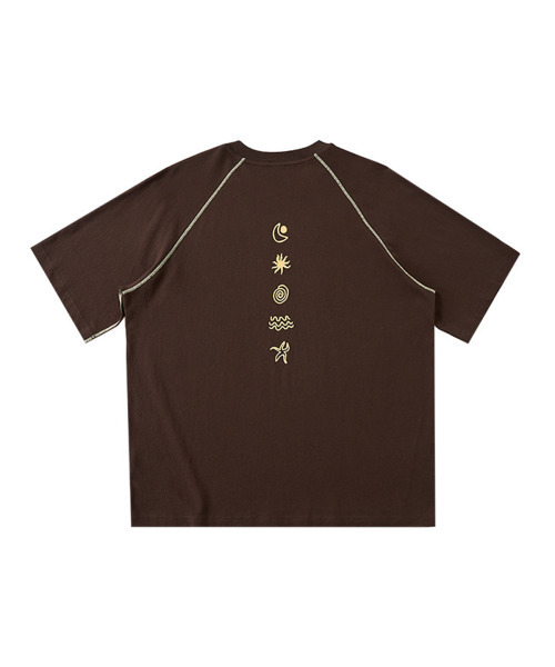 BUTTON SEOUL(ボタンソウル)の「カラー スティッチ シンボリック ショートスリーブ (3 COLOR)(Tシャツ/カットソー・メンズ・アイボリー/カーキ/ブラウン・MEDIUM/LARGE/X-LARGE)」の4枚目の写真