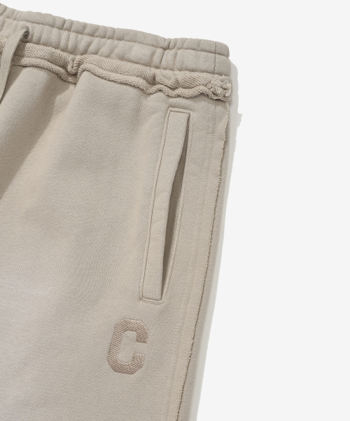 COVERNAT(カバーナット)の「Cロゴローハイエッジダイングスウェットショーツベージュ(その他パンツ・メンズ・その他・SMALL/MEDIUM/LARGE/X-LARGE)」の11枚目の写真