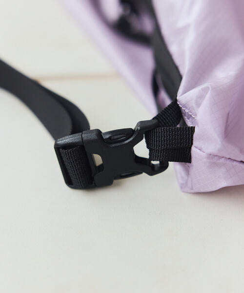 COBMASTER（コブマスター）の「Cobmaster × FREAK'S STORE/コブマスター × フリークスストア 別注 撥水PACKABLE SHOULDER パッカブル ショルダーバッグ（ショルダーバッグ・レディース・ブラック/グレー/ベージュ/ラベンダー・ONE SIZE）」の15枚目の写真