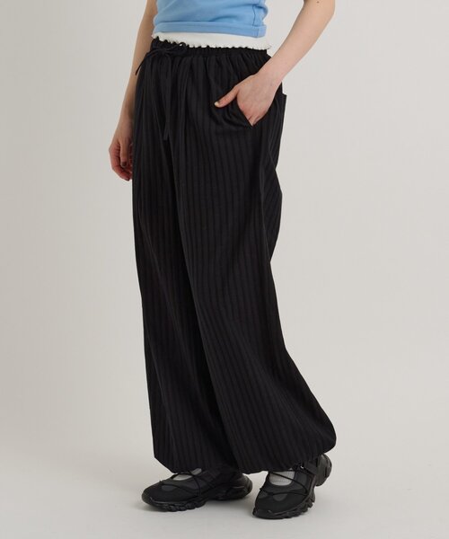 w closet(ダブルクローゼット)の「【セットアップ対応/ドット/無地】ドロストパンツ(その他パンツ・レディース・ホワイト系その他/オフホワイト/ブラック系その他/ブラック・SMALL/MEDIUM)」の15枚目の写真