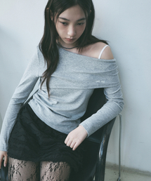 ASYMMETRIC OFF SHOULDER TOP_GRAY