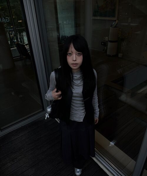 YASE（ヤセ）の「[Lab Series] スパイダー レザー スニーカー シルバー（スニーカー・レディース・その他・23cm/24cm/25cm/26cm/27cm/28cm/29cm/23.5cm/24.5cm/25.5cm/26.5cm/27.5cm/28.5cm）」の9枚目の写真