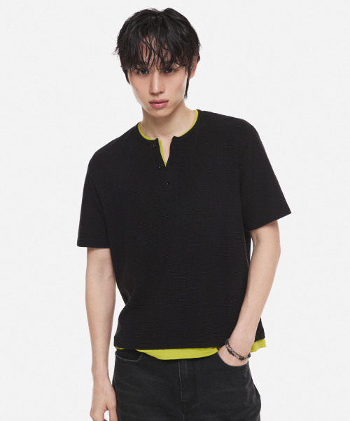 DNSR(ディーエヌエスアール)の「レイヤードヘンリーネックワッフルTシャツブラック/ライム(Tシャツ/カットソー・メンズ・その他・MEDIUM/LARGE/X-LARGE)」の3枚目の写真
