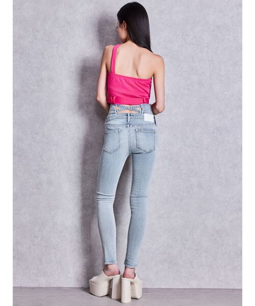 GYDA(ジェイダ)の「ハイウエストバッククロスダメージスキニーデニムパンツ(デニムパンツ・レディース・ライトブルー/ブラック・MEDIUM/SMALL/X-SMALL)」の6枚目の写真