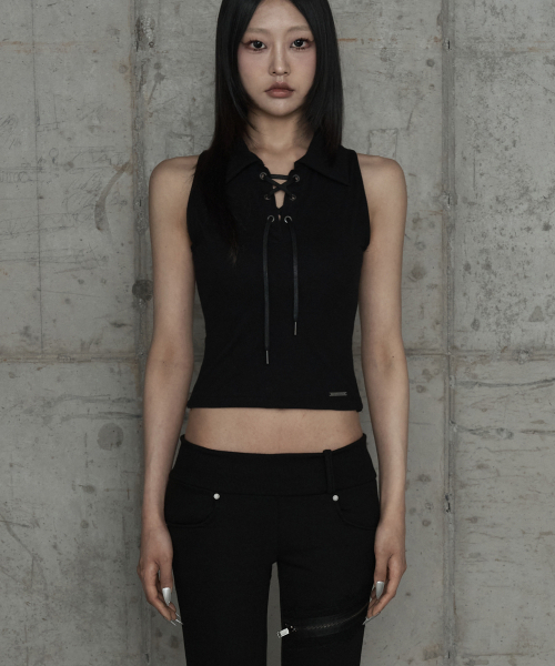ETRE AU SOMMET(エトレオソメ)の「Halter Back Circle Corset Collar Sleeve (Black)(Tシャツ/カットソー・レディース・ブラック・FREE)」の1枚目の写真