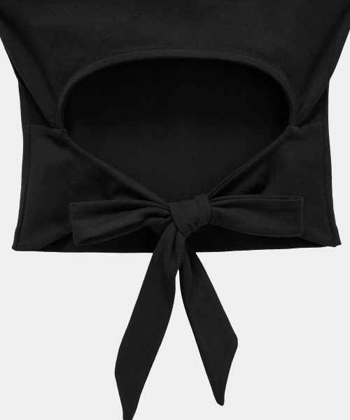 ETRE AU SOMMET(エトレオソメ)の「Halter Back Circle Corset Collar Sleeve (Black)(Tシャツ/カットソー・レディース・ブラック・FREE)」の8枚目の写真
