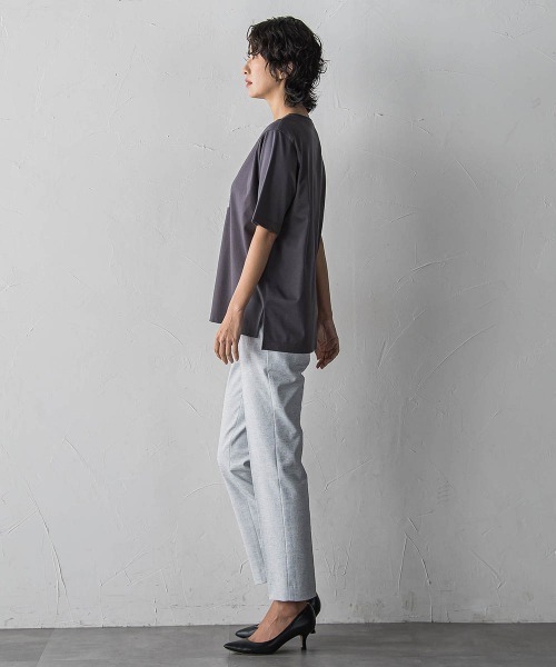 la.f…(ラエフ)の「刺繍Tシャツ(Tシャツ/カットソー・レディース・ホワイト/チャコールグレー・9号/11号)」の3枚目の写真