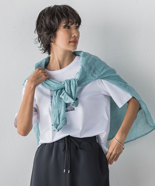 la.f…(ラエフ)の「刺繍Tシャツ(Tシャツ/カットソー・レディース・ホワイト/チャコールグレー・9号/11号)」の7枚目の写真