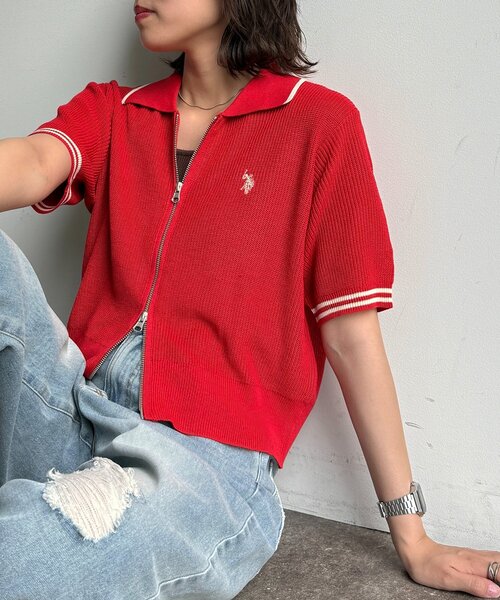 U.S. POLO ASSN.（ユーエスポロアッスン）の「襟付きジップ半袖カーディガン（カーディガン/ボレロ・レディース・レッド/グレー/ネイビー/アイボリー・FREE）」の4枚目の写真