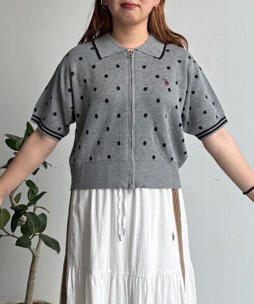 U.S. POLO ASSN.（ユーエスポロアッスン）の「襟付きジップ半袖カーディガン（カーディガン/ボレロ・レディース・レッド/グレー/ネイビー/アイボリー・FREE）」の18枚目の写真