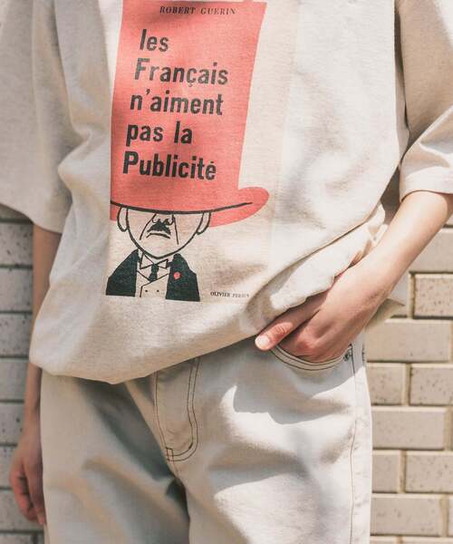 417 EDIFICE(フォーワンセブンエディフィス)の「追加|SAVIGNAC×417 グラフィックTシャツ(Tシャツ/カットソー・メンズ・ホワイト/アイボリー/オートミール/イエロー/ブルー系その他/ストーン/ホワイト系その他/ホワイト×ホワイト・LARGE/MEDIUM/SMALL)」の15枚目の写真