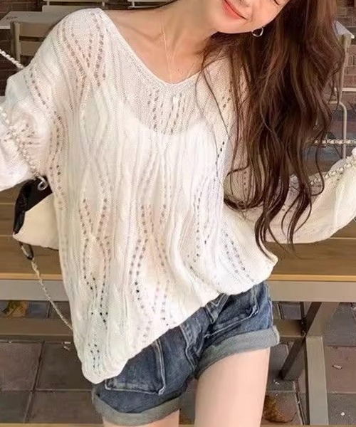 AVYL(アヴィル)の「2WAY透かし編みルーズニット(Tシャツ/カットソー・レディース・ホワイト/ブラック・M)」の8枚目の写真