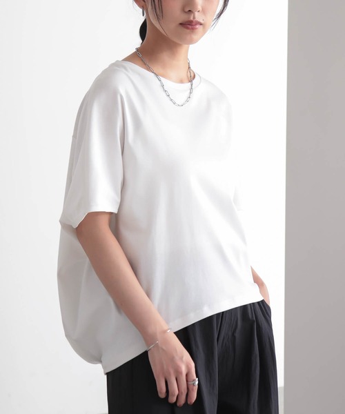 for/c(フォーシー)の「トルココットンコクーンドルマントップス【サスティナブル】(Tシャツ/カットソー・レディース・オフホワイト/ブラック・M/L)」の3枚目の写真