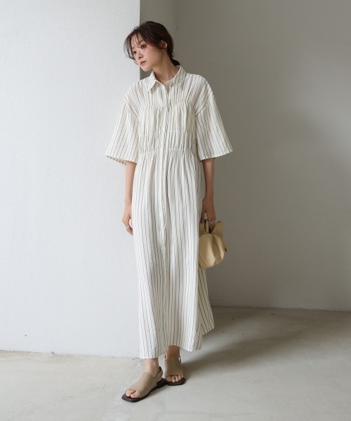 Bab(バブ)の「【再登場・選べるサイズ展開】ビスチェ風シャツワンピース(シャツワンピース・レディース・ブルー/アイボリー/ピンク・M/S)」の4枚目の写真