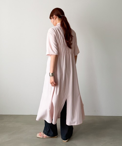 Bab(バブ)の「【再登場・選べるサイズ展開】ビスチェ風シャツワンピース(シャツワンピース・レディース・ブルー/アイボリー/ピンク・M/S)」の22枚目の写真