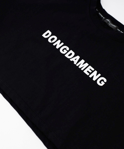 URBAN CHERRY(アーバンチェリー)の「フロントロゴプリントドロップショルダークロップドTシャツ(Tシャツ/カットソー・キッズ・ブラック/ホワイト・140cm/150cm/160cm/110cm/120cm/130cm)」の15枚目の写真