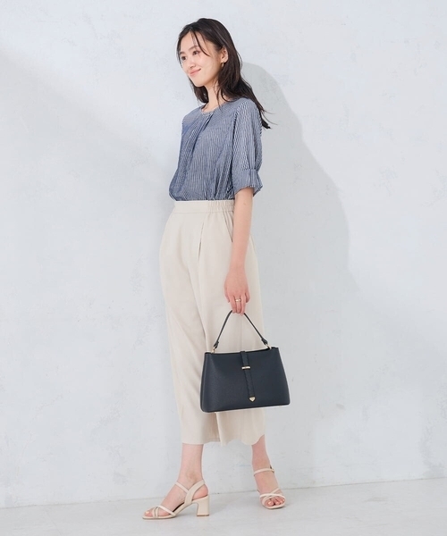 a.v.v(アーヴェヴェ)の「クロップドパンツ(その他パンツ・レディース・ベージュ/ブラック・36/40/38)」の10枚目の写真